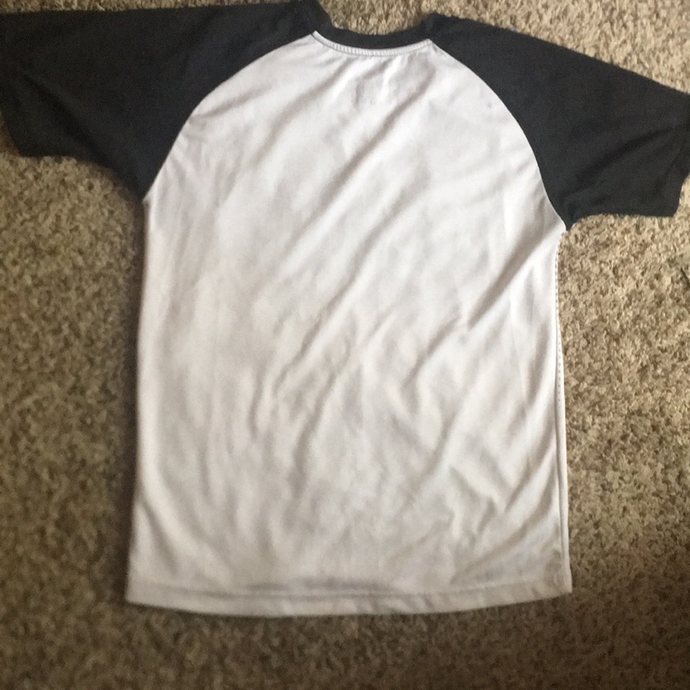 Shirt - Picture 2 of 3